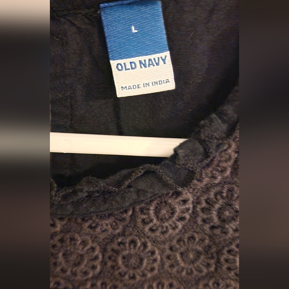 Old Navy Black Floral Lace Top